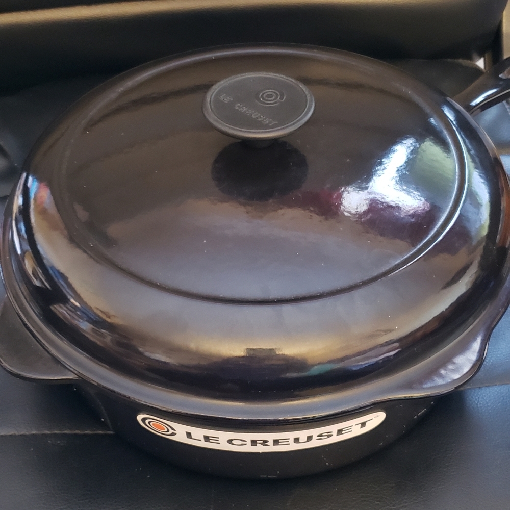 Le creu set pot. Brand New